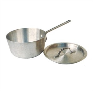 Winware Stainless Steel 6 Quart Sauce Pan with Cover